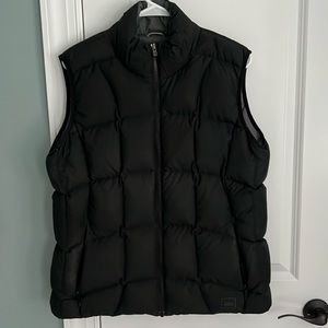 REI women’s puffer vest